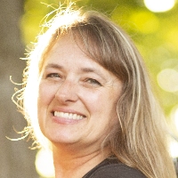 HEIDI BURGUS