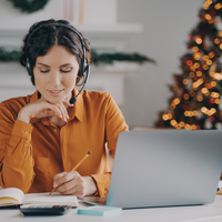 Holiday Networking Tips: Maximizing Your Online Presence and Connections