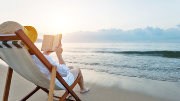 Heatwave Reads: Essential Books for Entrepreneurial Growth This Summer